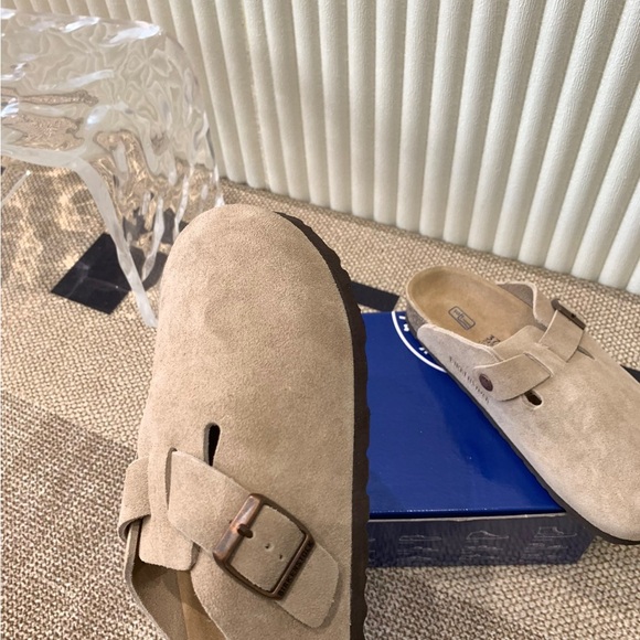 Birkenstock Women's Tan Suede Mules - Picture 8 of 9